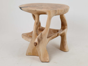 Деревянный журнальный столик