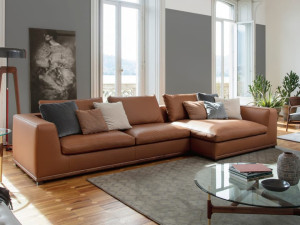 Кожаный диван с полуостровом