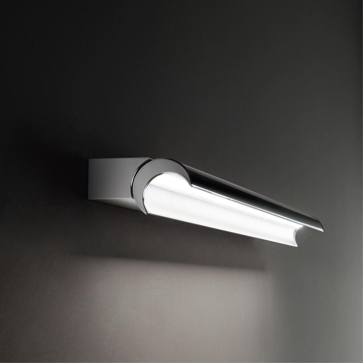 Алюминиевый светодиодный настенный светильник Linea Light Group Хафпайп ARCH-00050469 - Вид №2