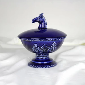 Икорница Красный