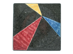 Scavatasche / квадратный центральный элемент из лавового камня Etnea