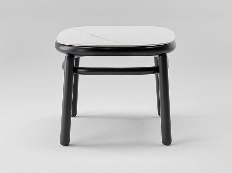 Квадратный журнальный столик ONDARRETA шерсть ARCH-00139748