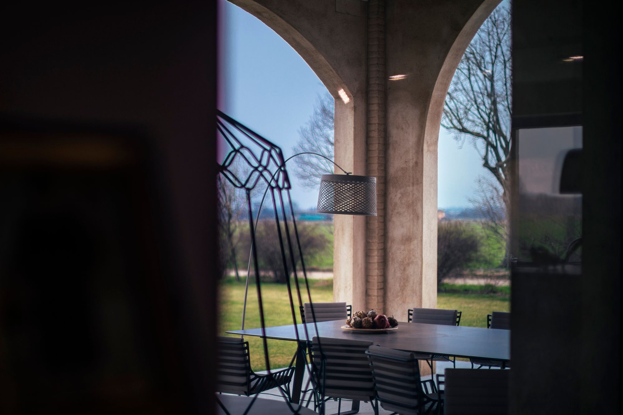 Композитный материал светодиодный наружный дуговой светильник Foscarini ARCH-00150601 - Вид №5