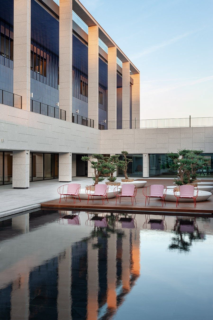 Стальной стул с порошковым покрытием с подлокотниками iSimar оливковое дерево ARCH-00063895 - Вид №8