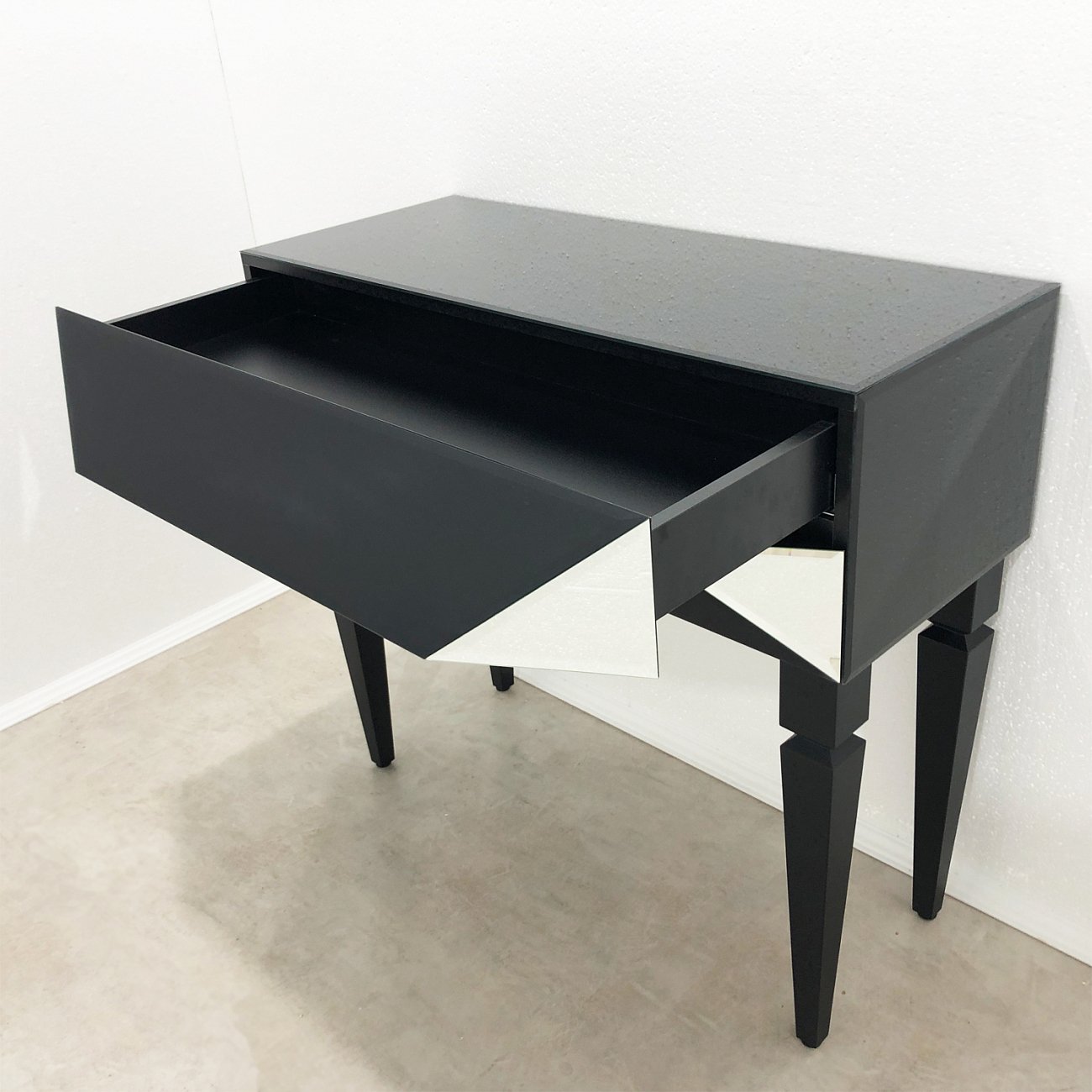 Консоль черная с ящиками и зеркальной отделкой "Роялти" GRAUM  304049 Черный  - Вид №2