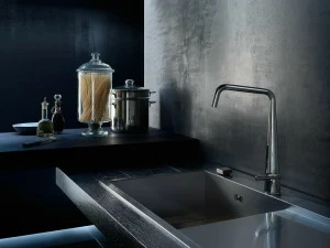 Nobili Rubinetterie Смеситель для кухни хромированный с поворотным изливом Likid Lk00113cr