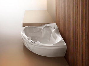 Угловая ванна с гидромассажем