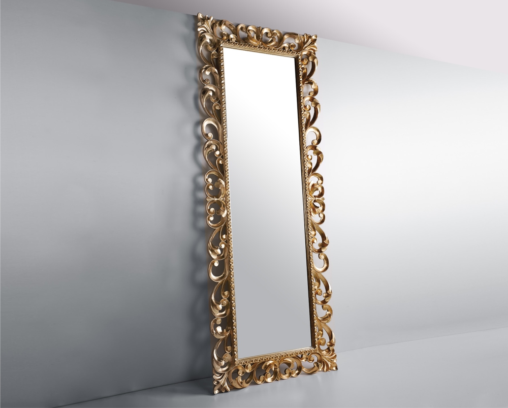 S110.F36 ETRUSCA Specchiere