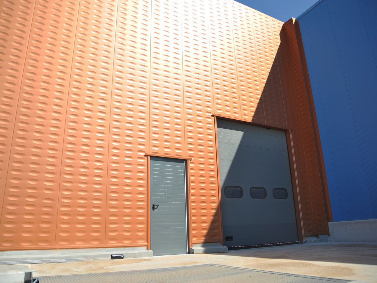 Изолированная металлическая панель для фасада ELCOM SYSTEM ТЕРМОПАРЕТЫ® ARCH-00151976 - Вид №2