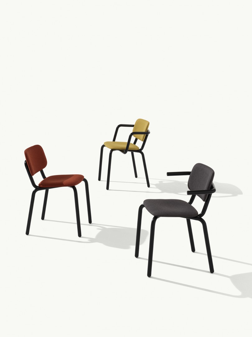 Hull 629M Стул с подлокотниками и стальным каркасом, 4 ножки. Сиденье и спинка мягкие. Et al. Hull - Вид №2