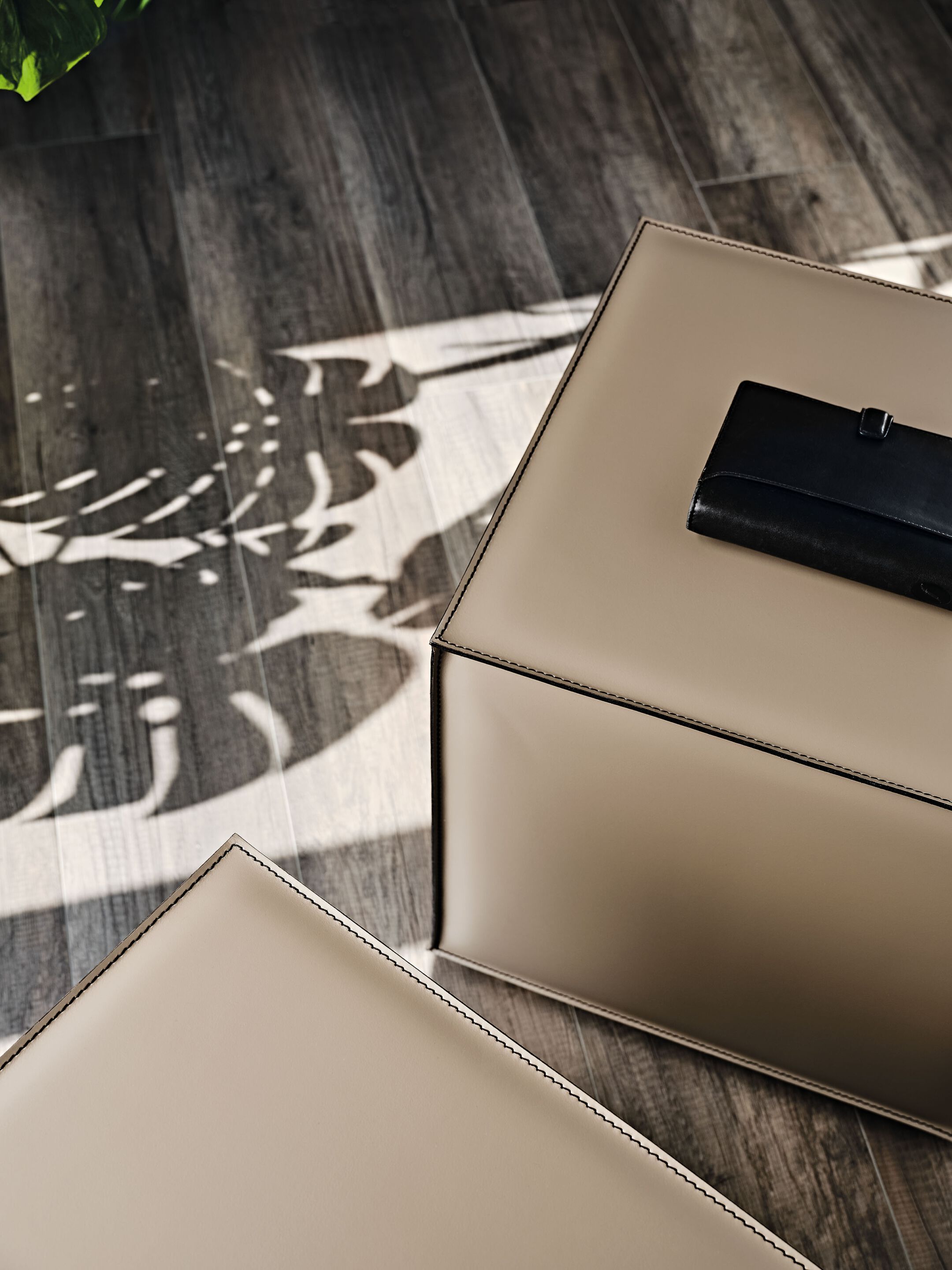 Кожаный пуфик с колесами Cattelan italia KUBO ARCH-00082983 - Вид №2