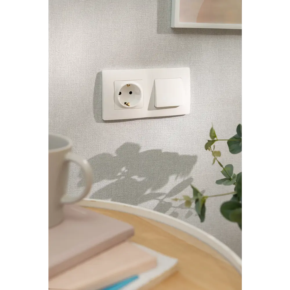 Розетка Legrand Etika с заземлением для скрытого монтажа 17356206 STLM-0007963 - Вид №7