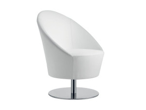 Вращающееся кресло с подлокотниками