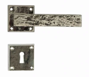 GIARA Ручка на розетке с накладкой Onda 0912