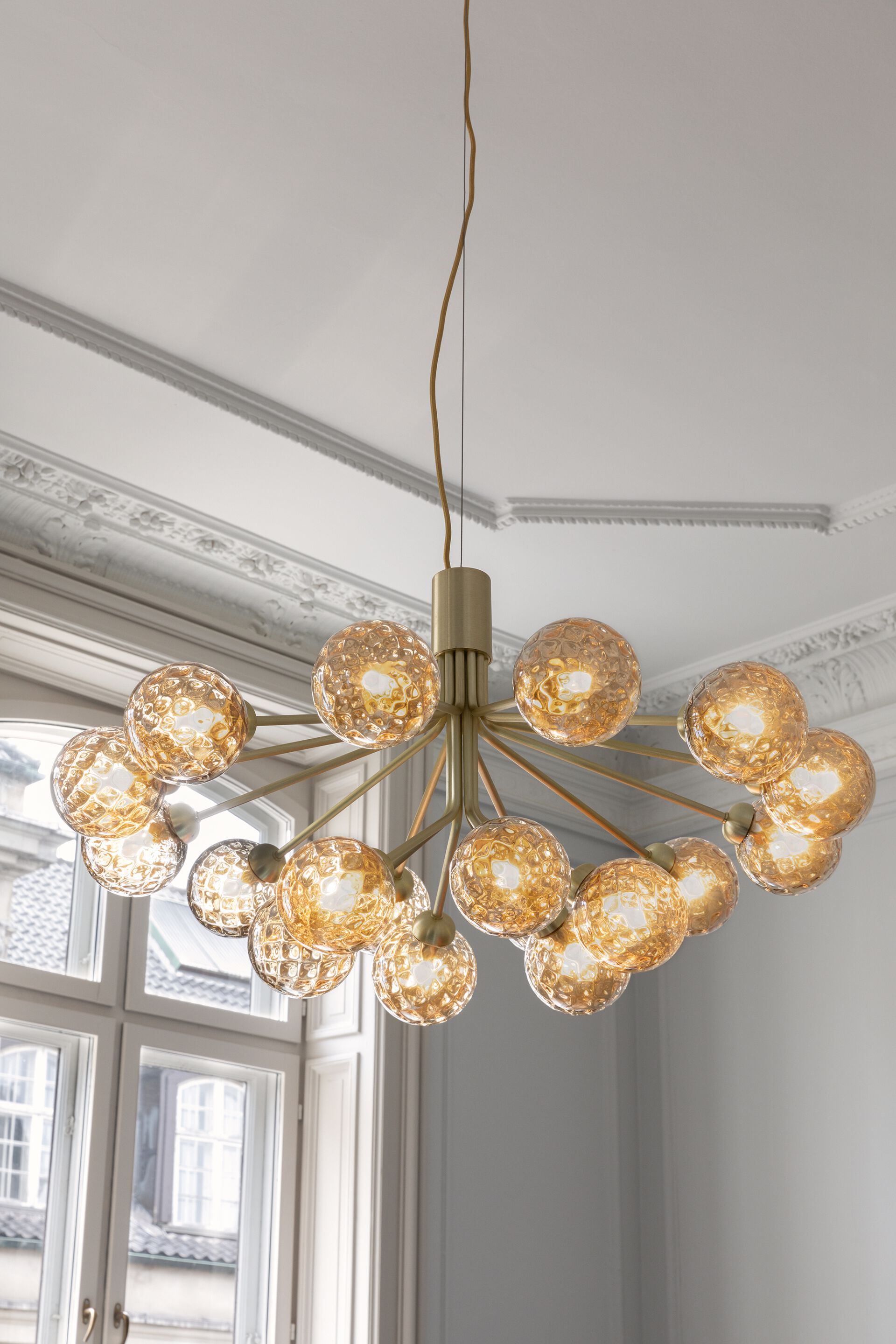 Подвесной светильник из дутого стекла Nuura Apiales ARCH-00051361 - Вид №4