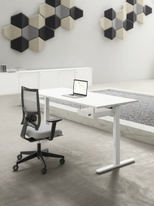 Секционный стол из меламина и металла