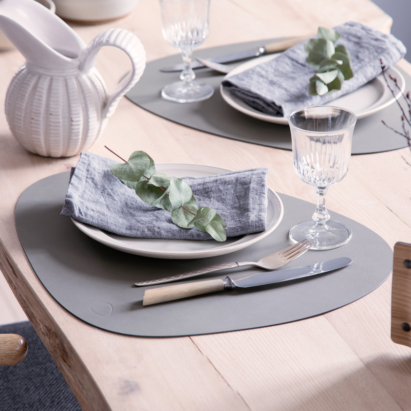 981162 NUPO light grey подстановочная салфетка фигурная 37x44 см, толщина 1,6 мм;LIND DNA  - Вид №1