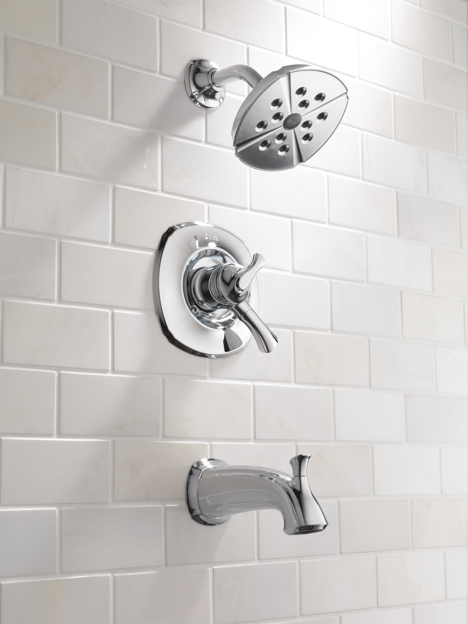T17492-RB Monitor® 17 Series H2Okinetic® для ванны и душа Delta Faucet Addison Венецианская бронза  - Вид №1