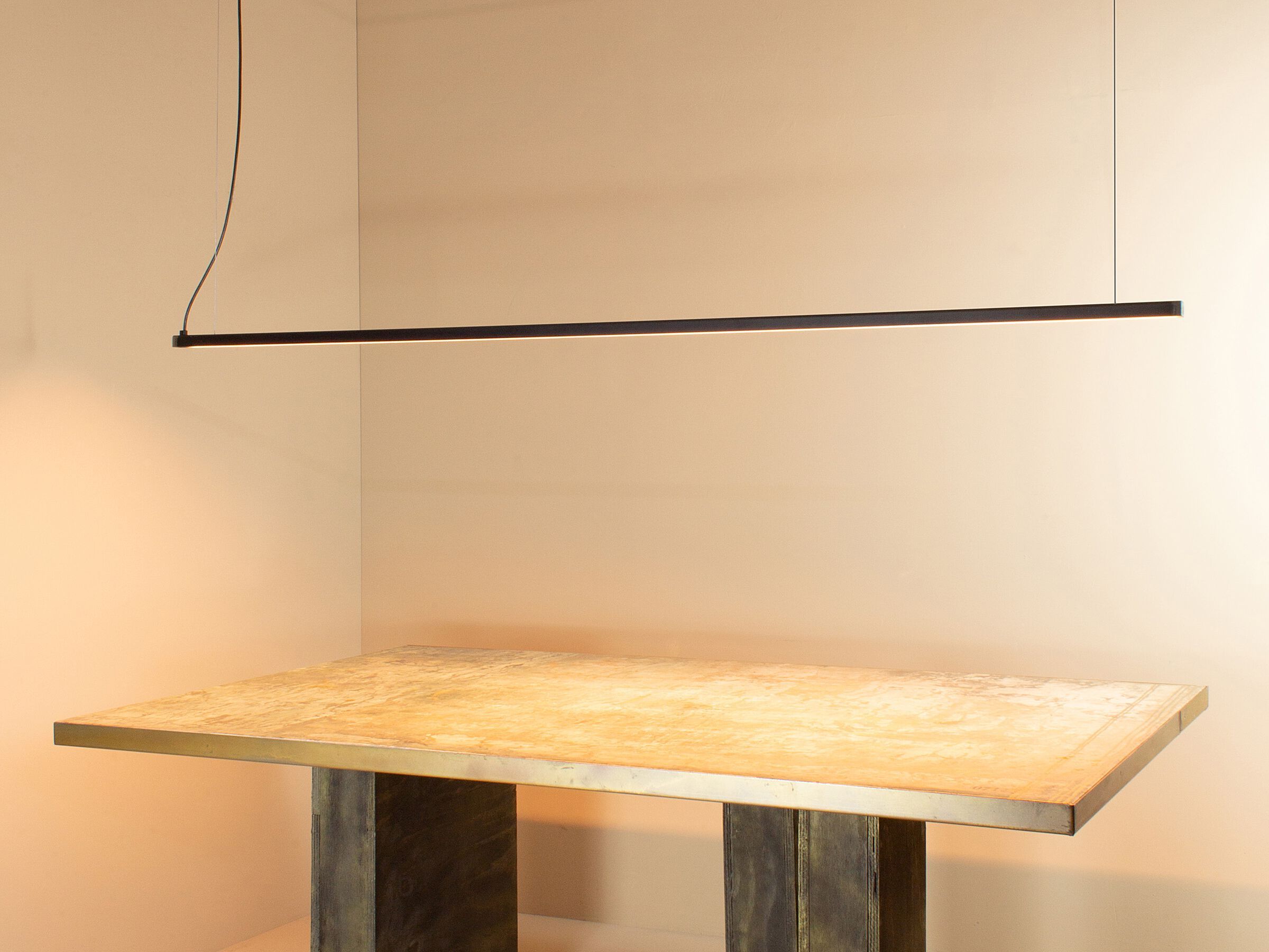 Светодиодный подвесной светильник Renzo Serafini трубчатый ARCH-00107841