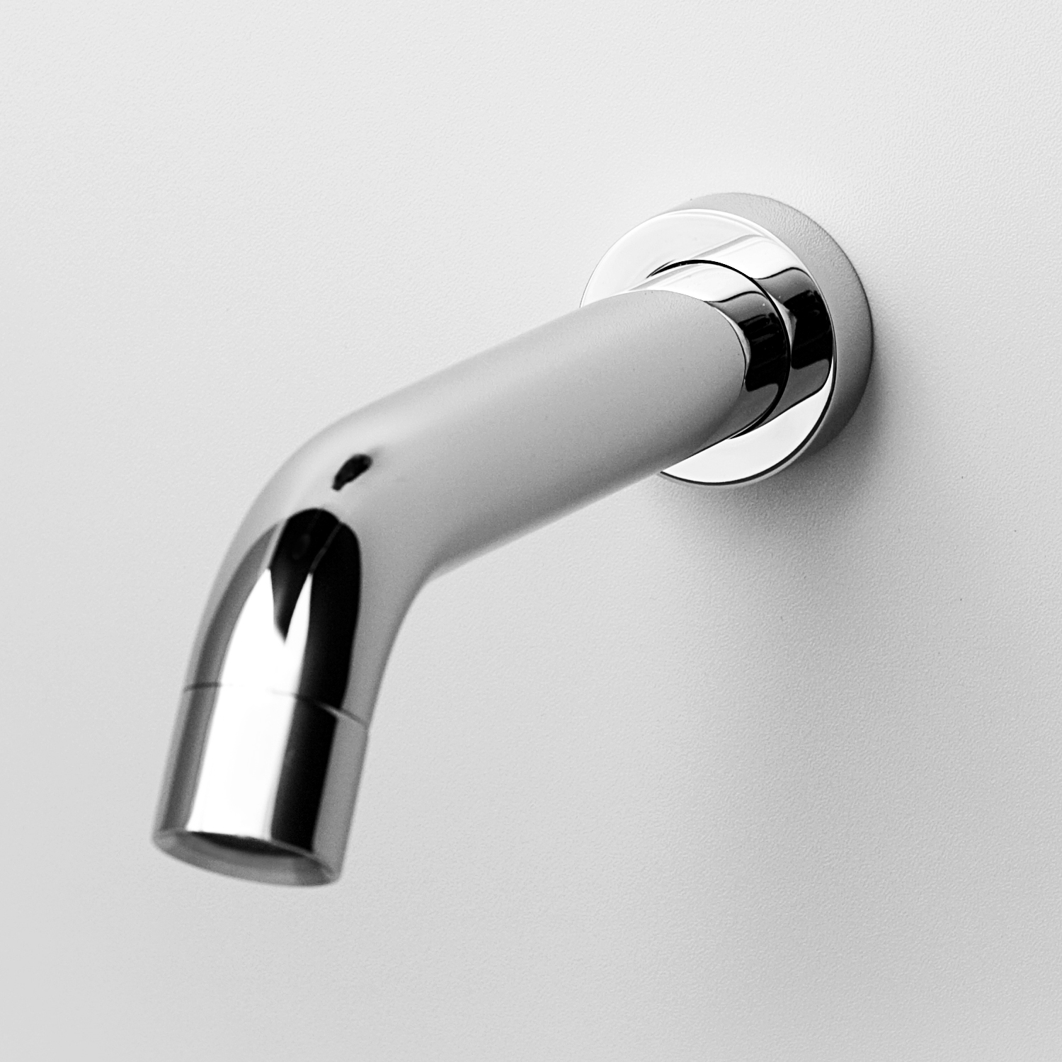 A018 Настенный излив для ванны WasserKRAFT 