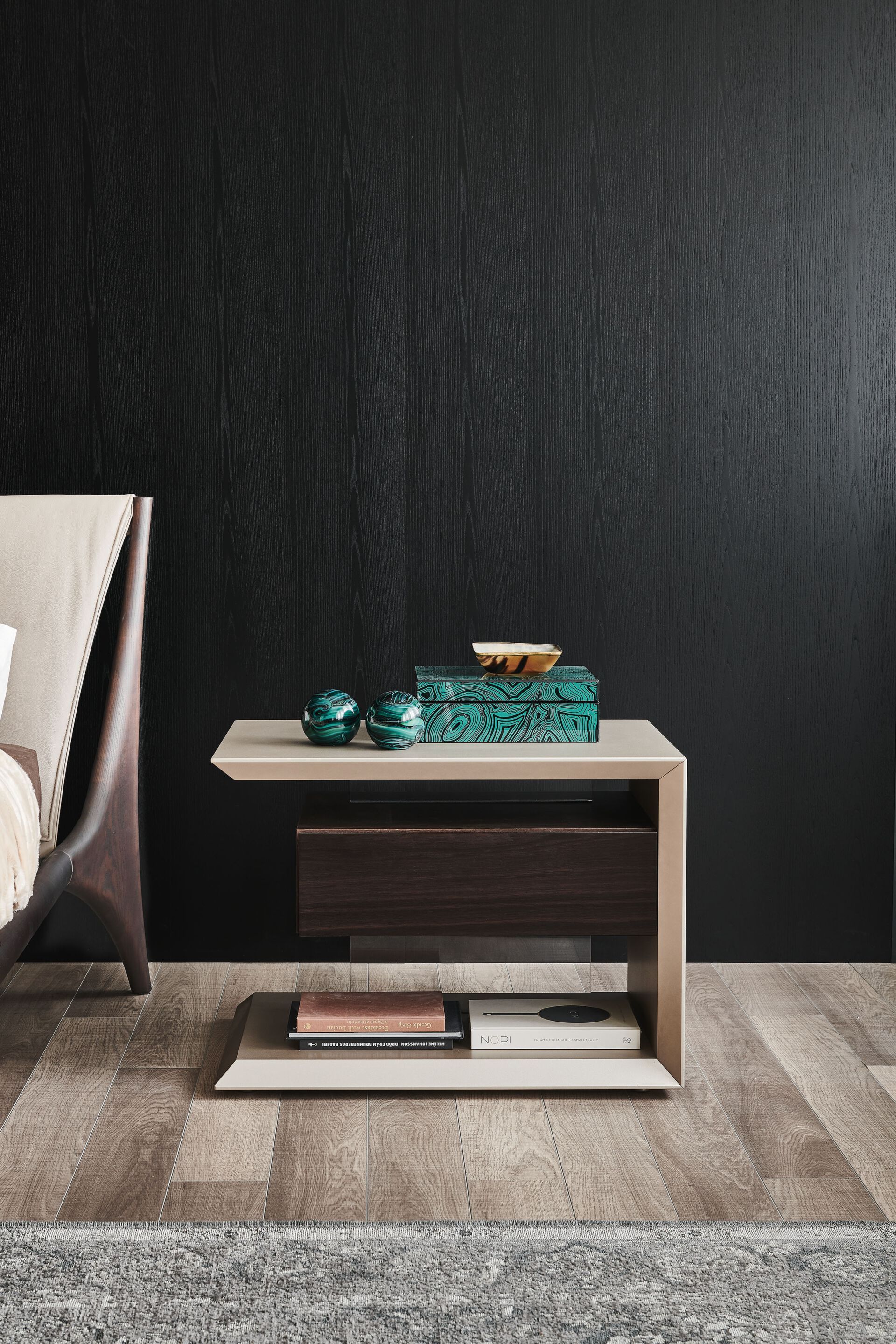 Деревянная тумбочка с ящиками Cattelan italia BIAGIO ARCH-00124916 - Вид №2