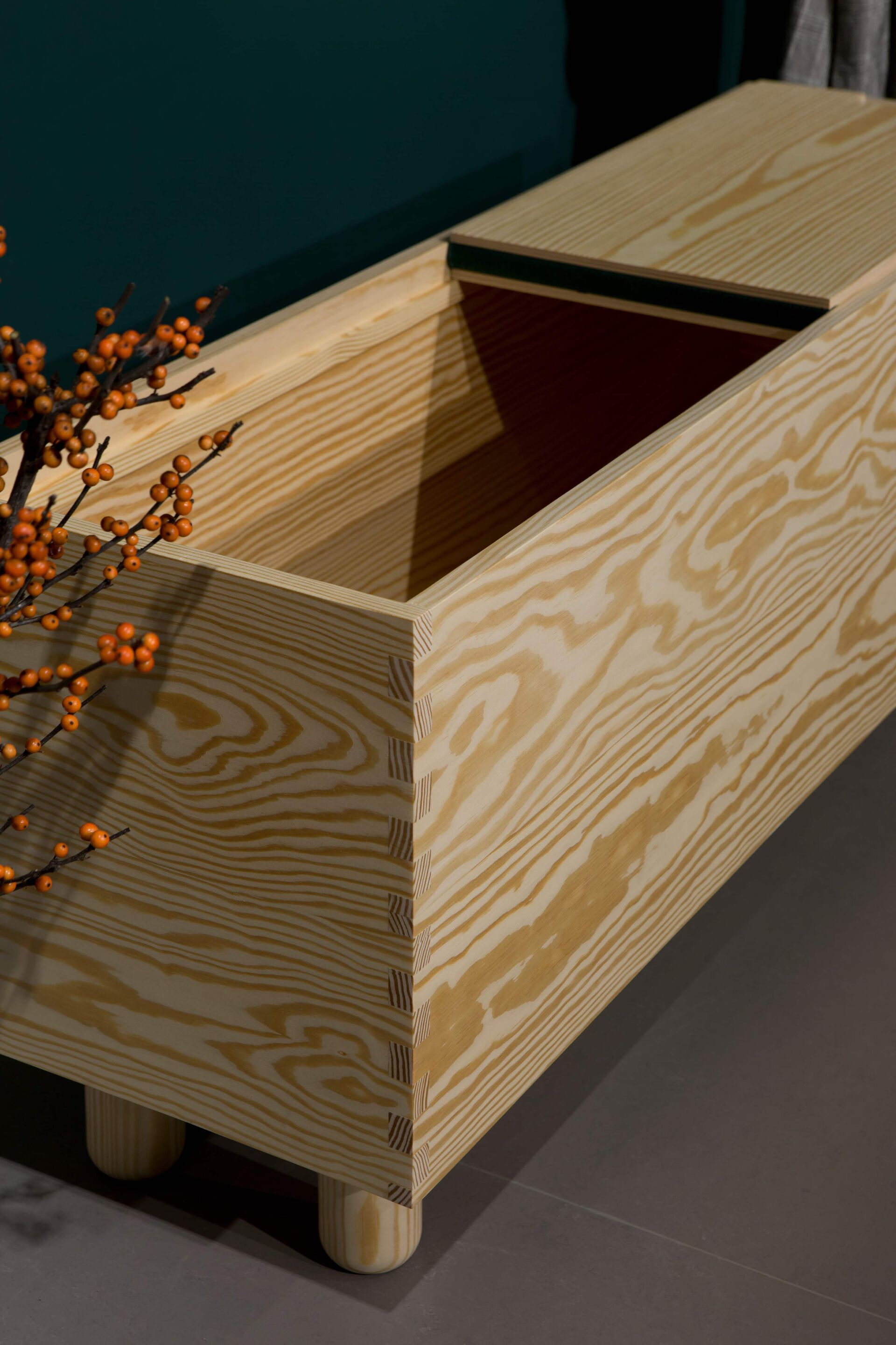 Прямоугольный Сосновый журнальный столик с отсеком для хранения Established&Sons Crate Series ARCH-00038663 - Вид №5