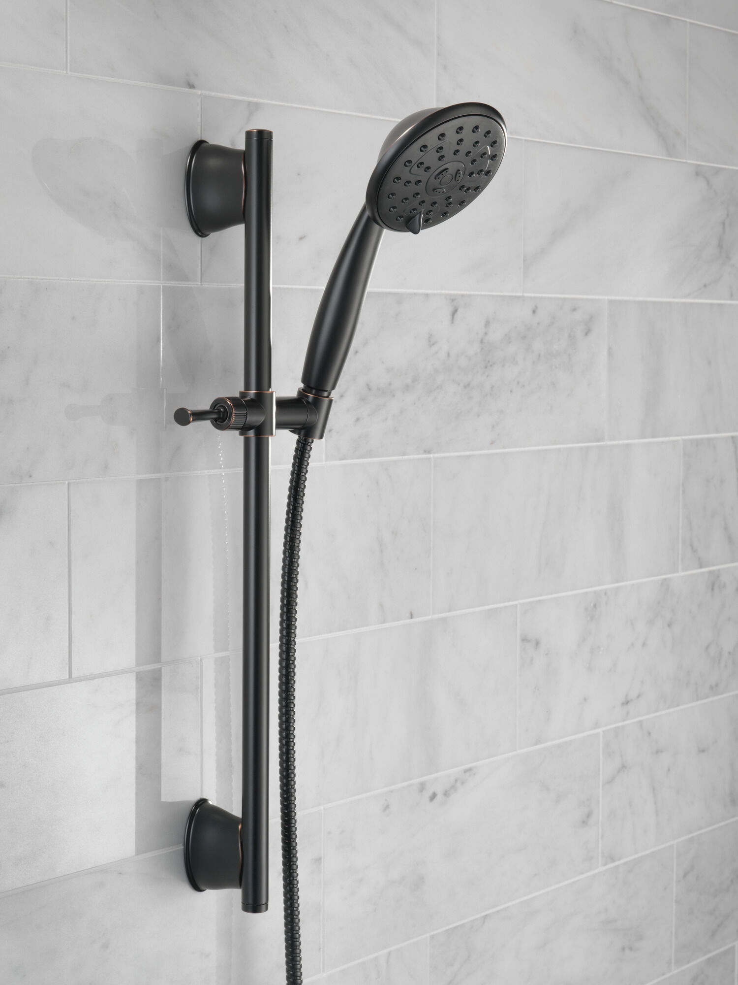 75806OB Ручной душ Porter 3 Setting Wall Bar Delta Faucet Universal Showering Масляная натертая бронза  - Вид №6