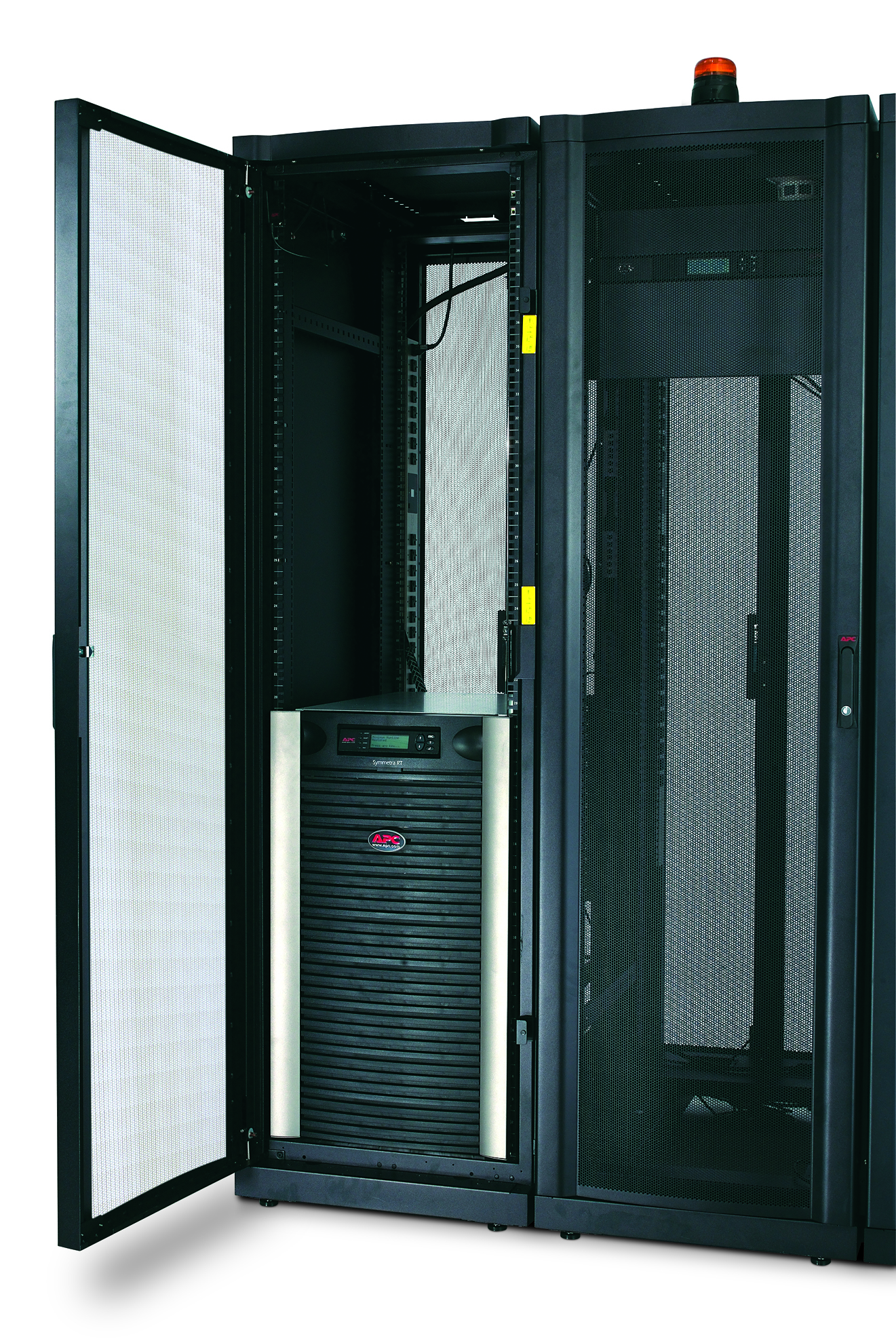 SYA8K16RMI symmetra lx 8kva scalable to 16kva n+1 rack-mount, 220/230/240v or 380/400/415v APC Santreyd  - Вид №2