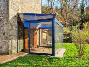 Дляподставка из алюминия и ПВХ