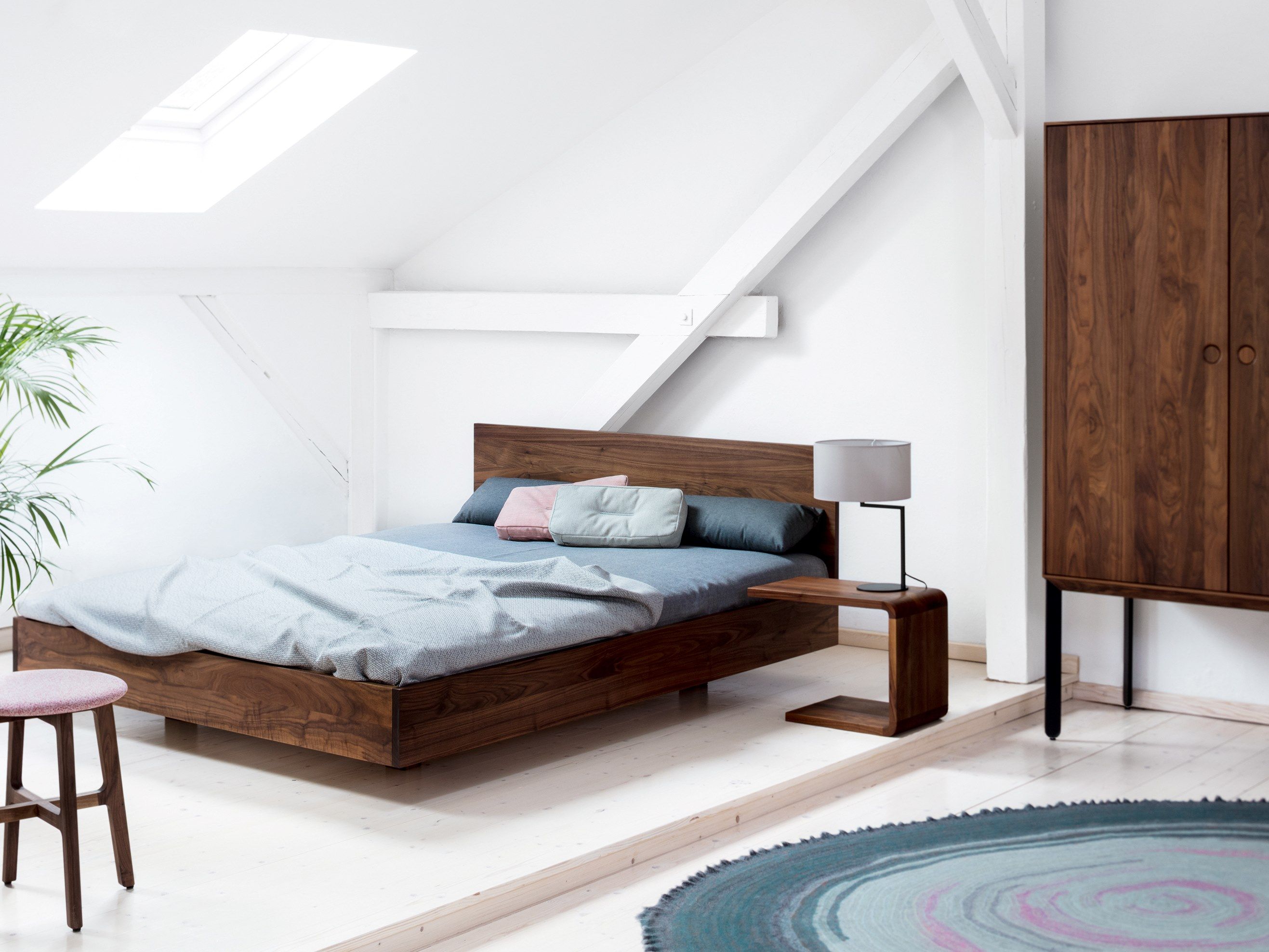 Деревянный журнальный столик ZEITRAUM WAITER & WAITRESS ARCH-00055562 - Вид №1