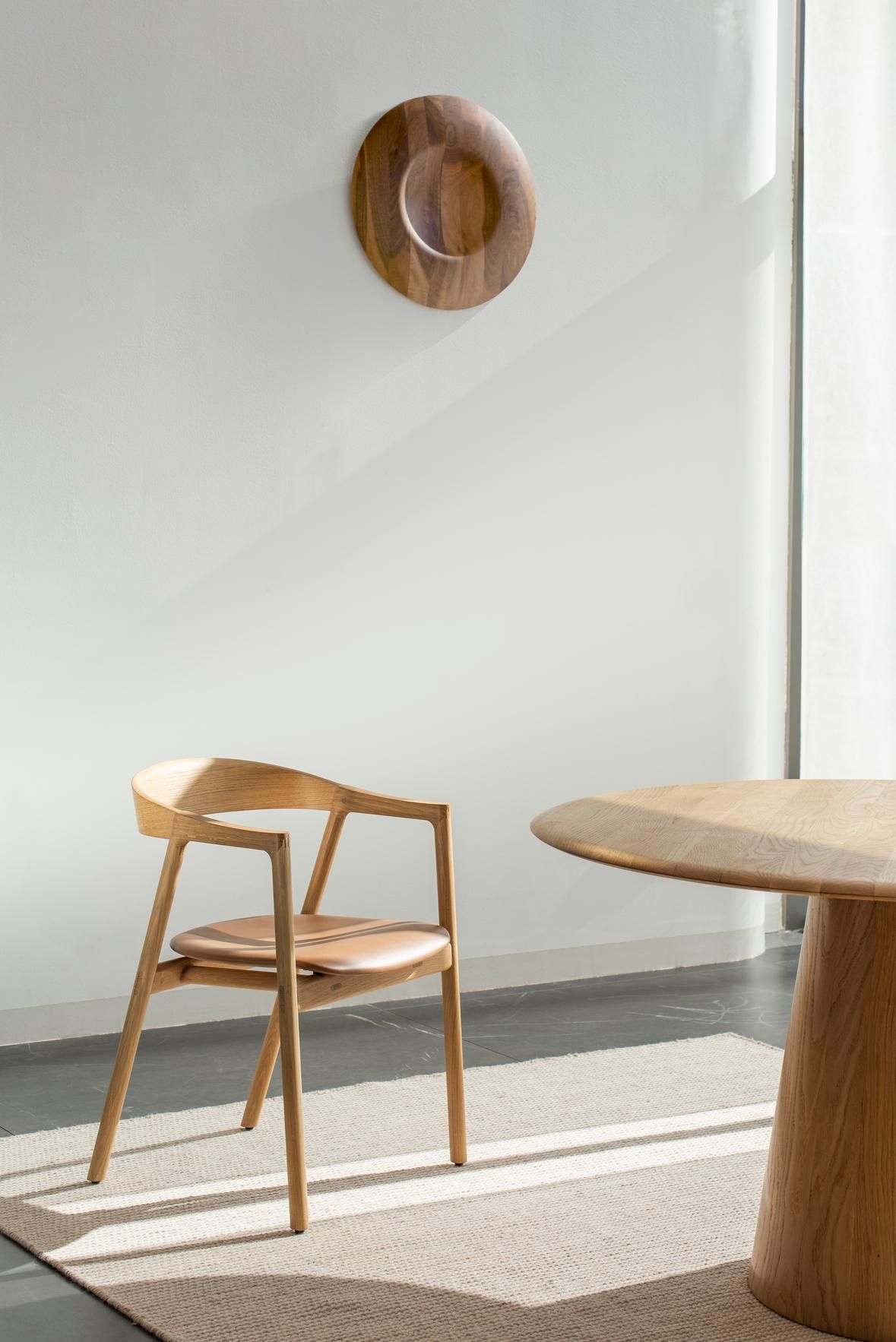 Круглый дубовый стол Gazzda Гриб ARCH-00021268 - Вид №5