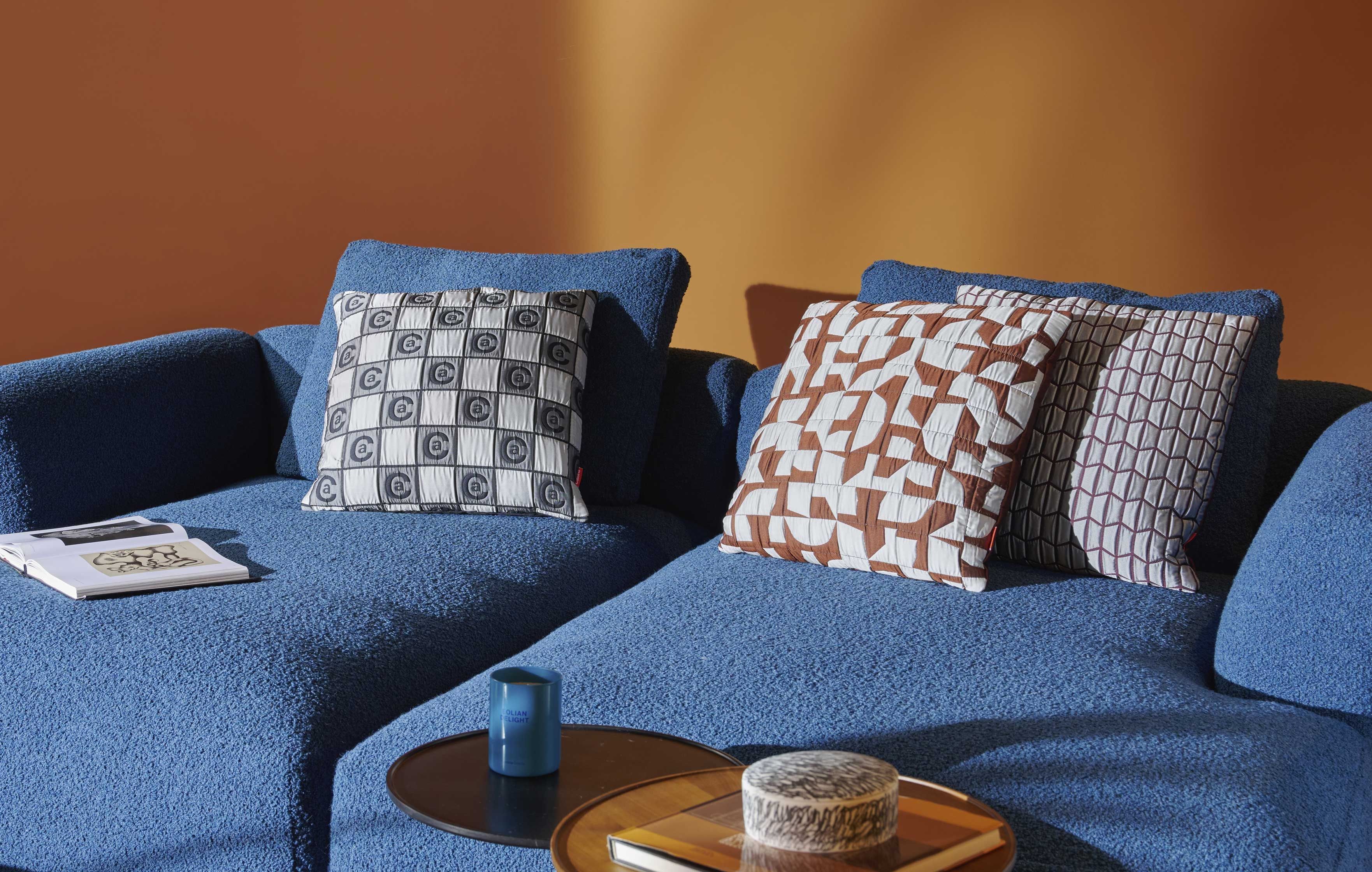 Квадратная подушка из ткани с рисунком CASSINA рамка ARCH-00084046 - Вид №3