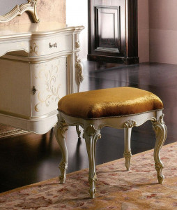 Табурет  BTC INTERNATIONAL 0229L