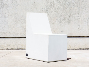 Бетонное наружное сиденье