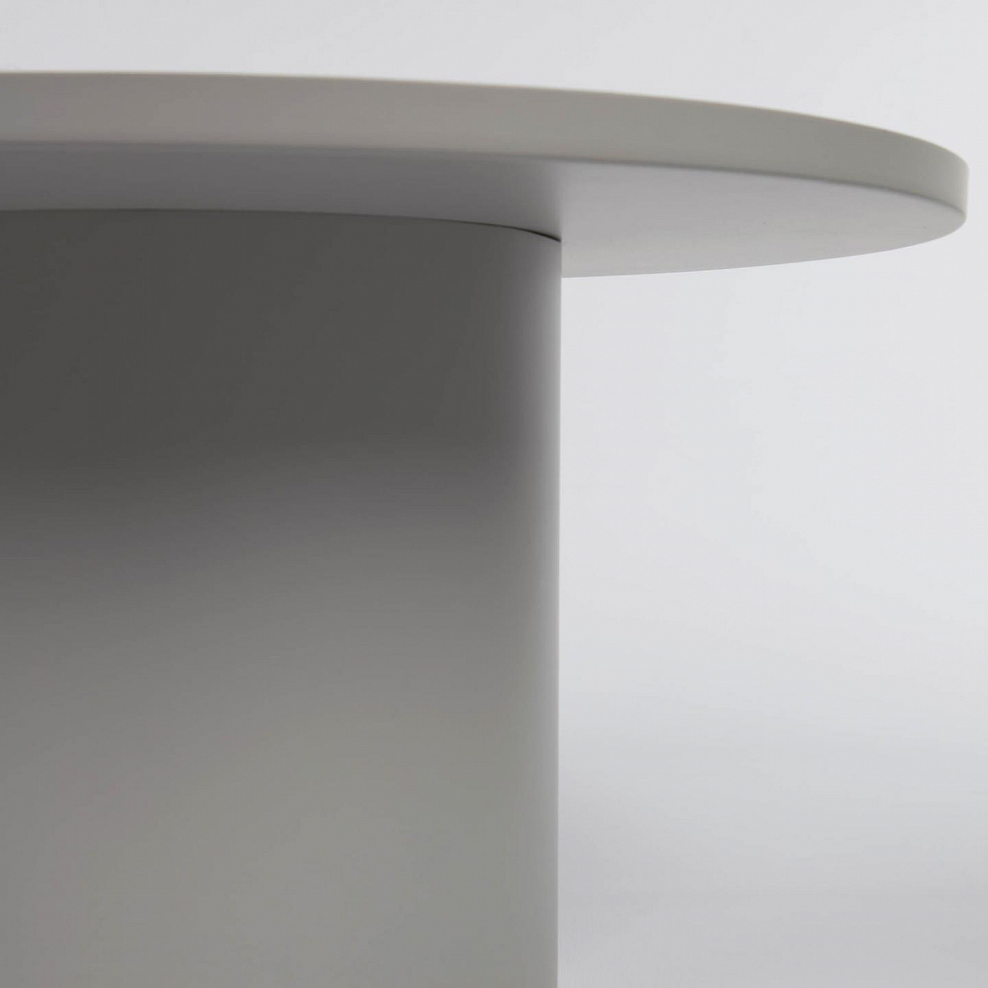 109402 Fleksa round side table in grey metal Ш 72 cm La Forma 
