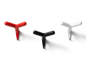 Металлическая офисная настенная вешалка