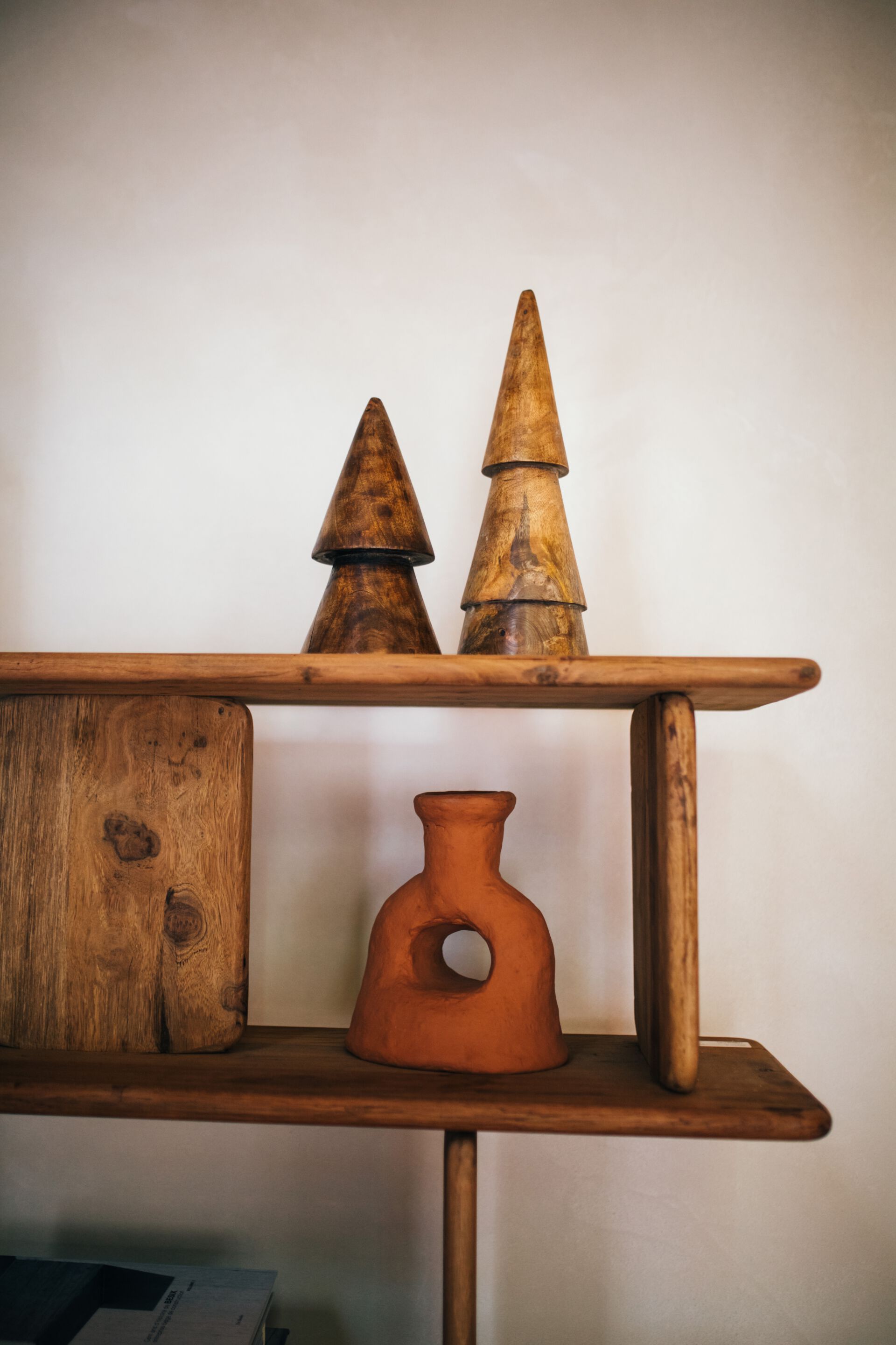 Рециркулированный деревянный самонесущий книжный шкаф POMAX ARCH-00106516 - Вид №5