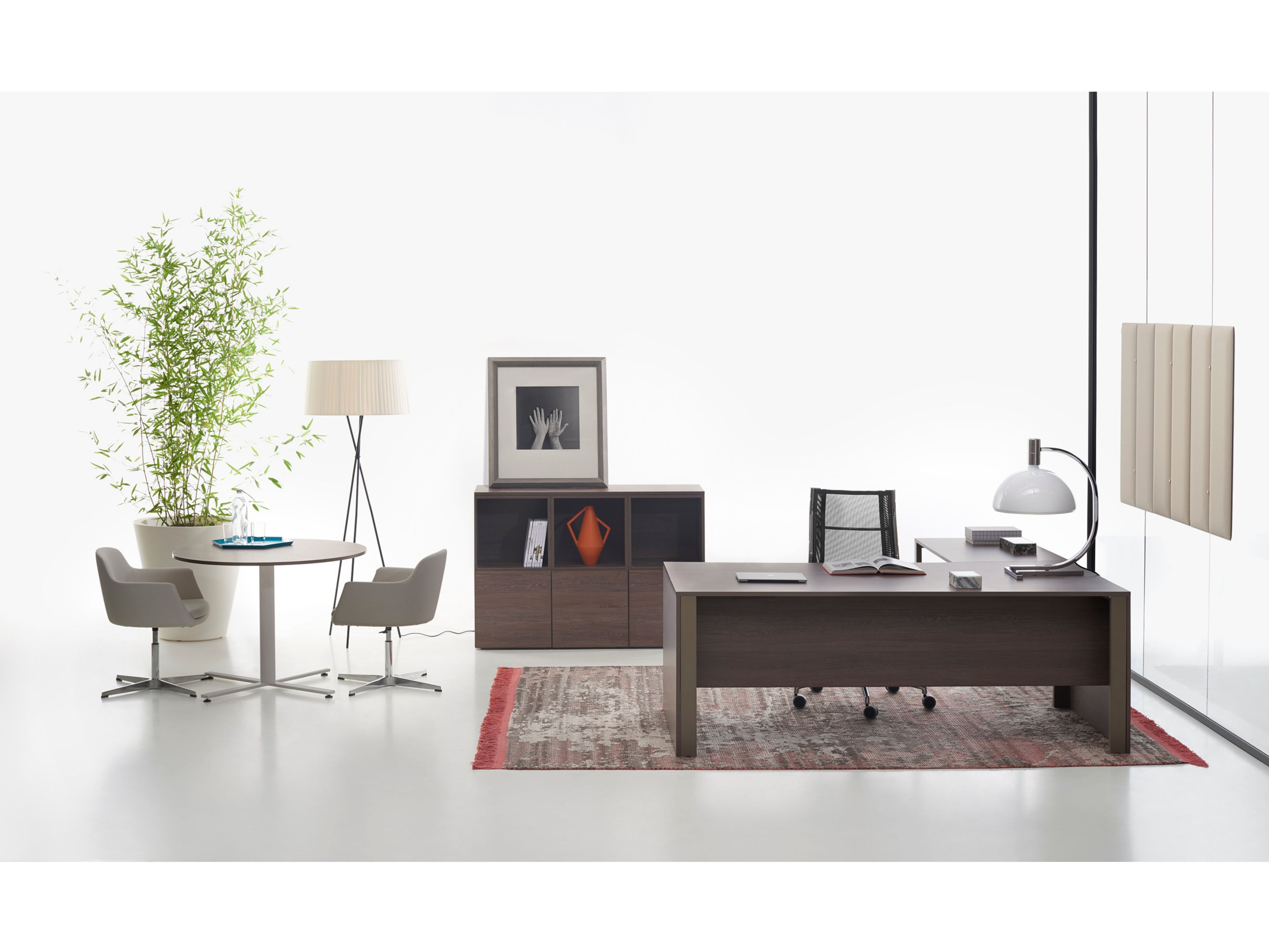 Деревянный угловой исполнительный стол Manerba You-Eco ARCH-00101011 - Вид №1