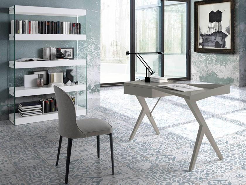 Angel Cerdá Двусторонний открытый книжный шкаф из дерева и стекла Loft tendencia 3020 Angel Cerda - Вид №1