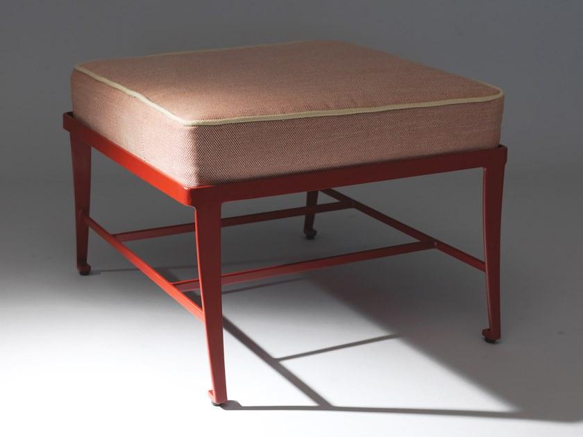 OFFICINACIANI Садовый пуф / подставка для ног из кованого железа Zig zag Gf4023po - Вид №1