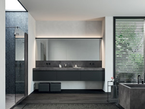 Душевая кабина с настенным креплением Corian®