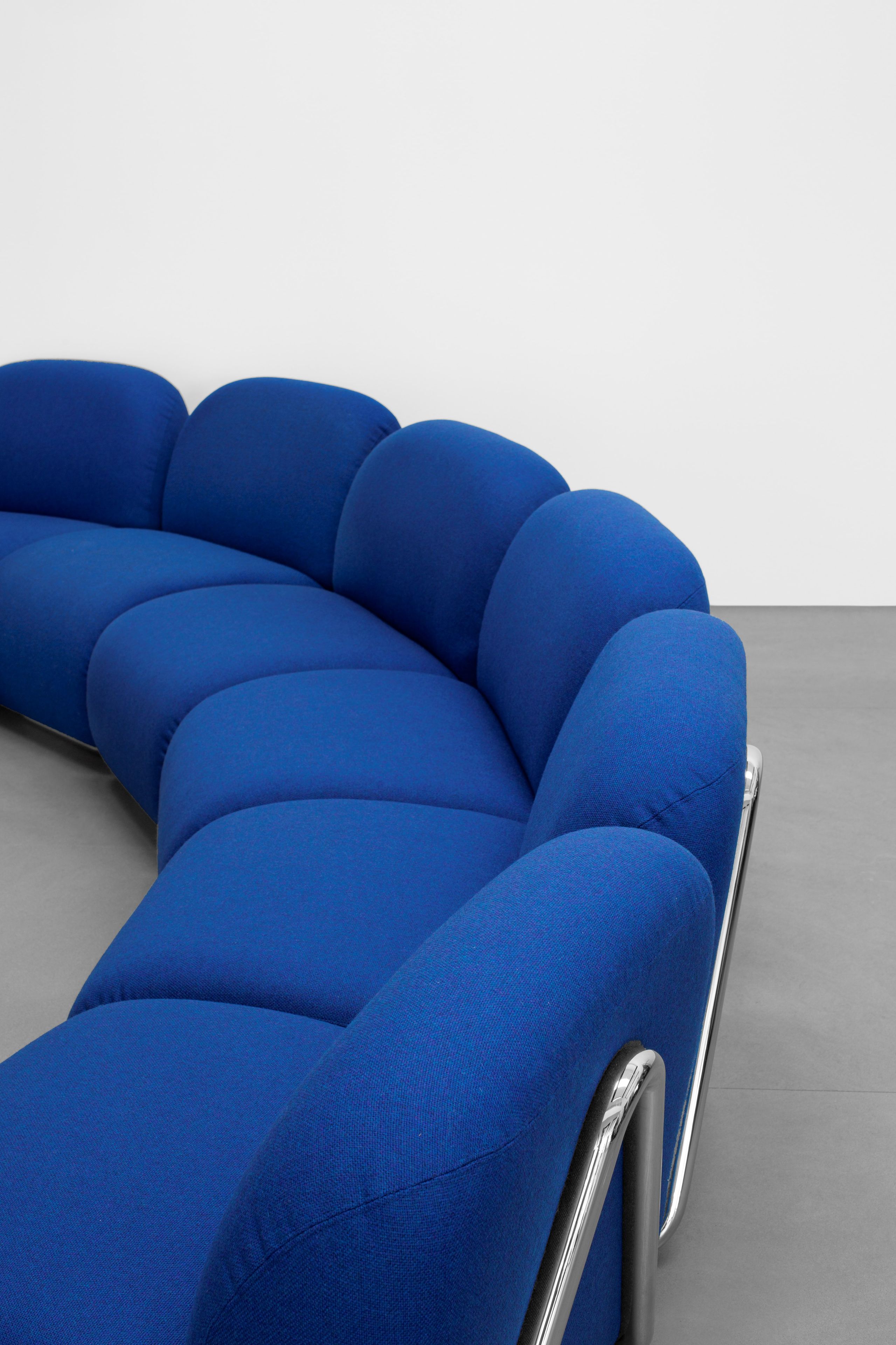 Тканевый изогнутый модульный диван Tacchini Виктория ARCH-00059901 - Вид №4