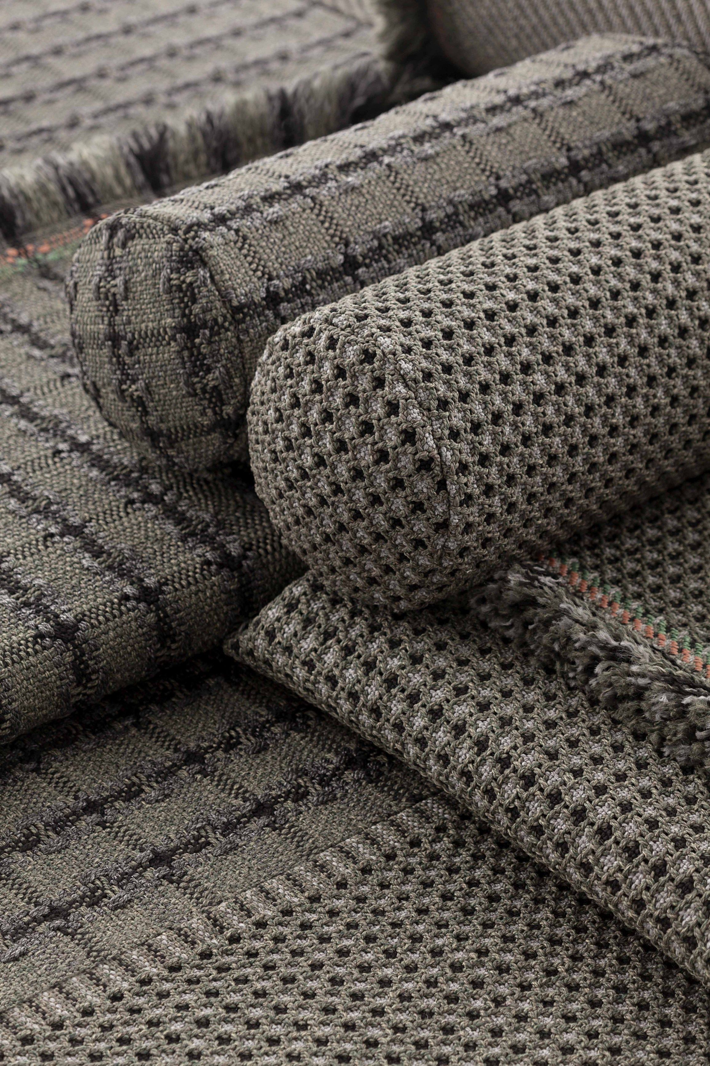 Наружная полипропиленовая цилиндрическая подушка с рисунком GAN Garden Layers ARCH-00006659 - Вид №4