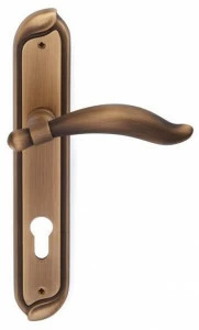 Pasini Ручка из латуни на пластине с накладкой Kefrem 3220