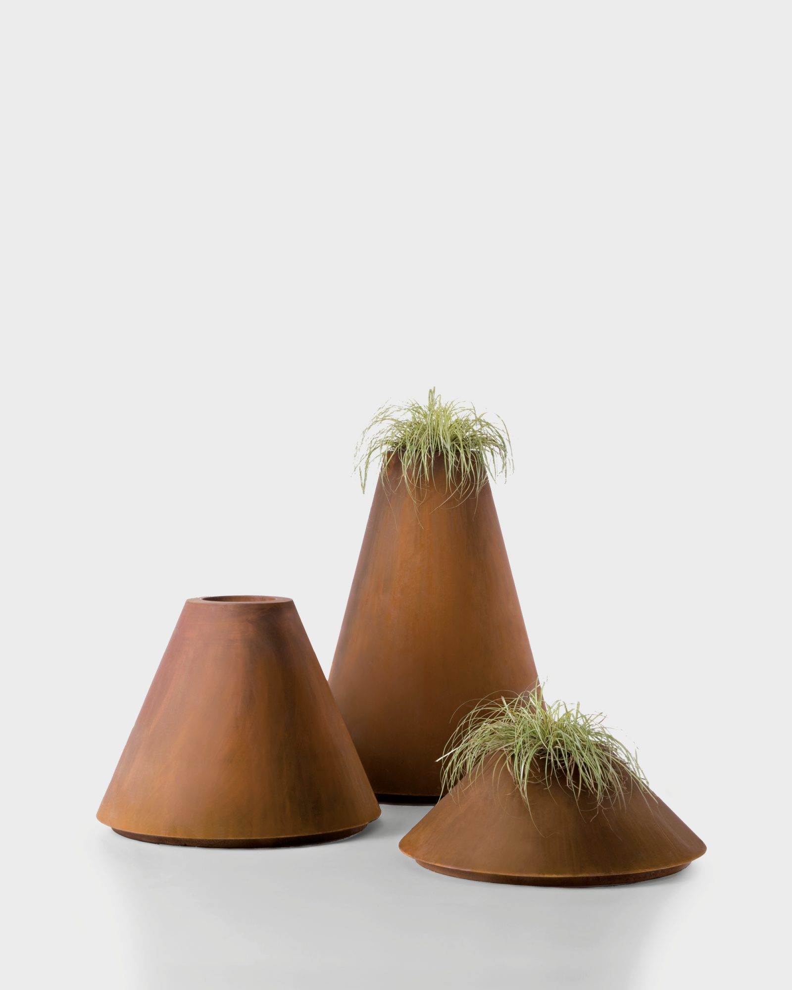 De Castelli Conique by Filippo Pisan sun-id-1992784