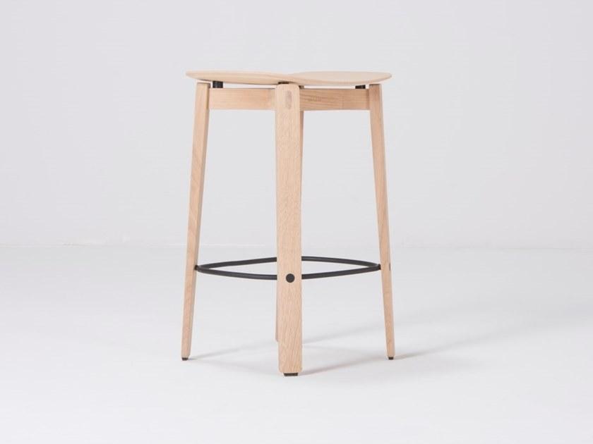 Gazzda Барный стул из дуба с подставкой для ног Nora sun-id-1345122 - Вид №1