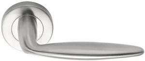 Formani Ручка из нержавеющей стали на розетке Basic Lbxviii