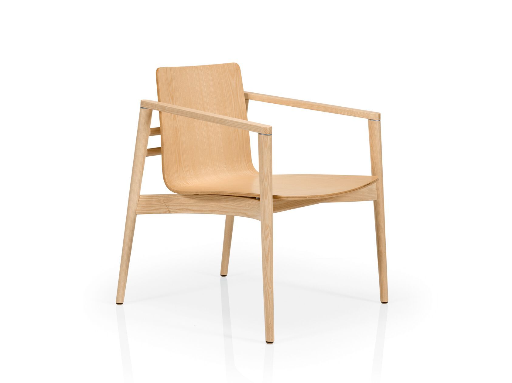 Кресло из бука с подлокотниками More Contract Ava ARCH-00000482