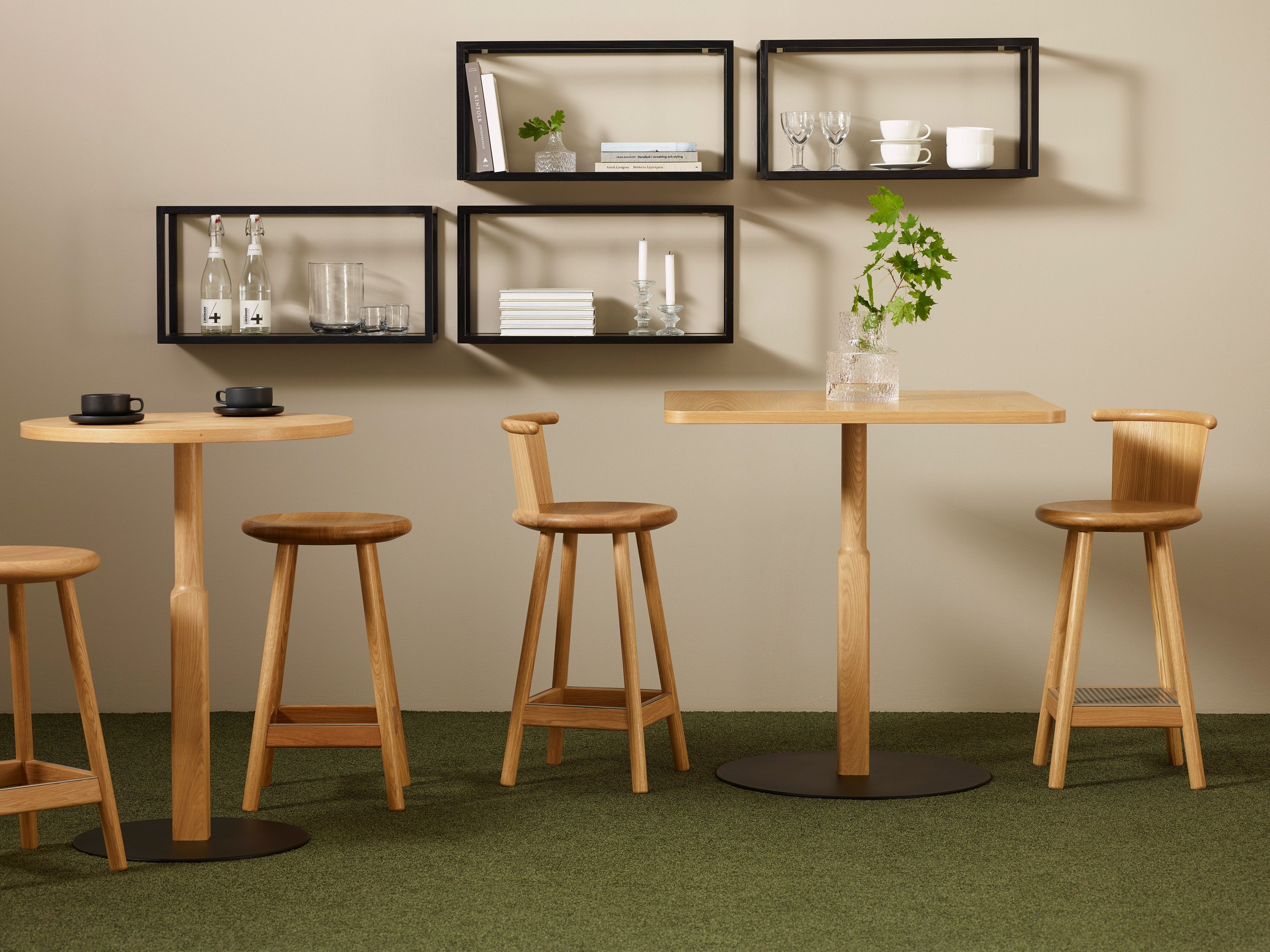 Деревянный низкий стул с подставкой для ног Karl Andersson MILO ARCH-00084045 - Вид №3