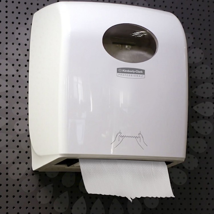 6765 Kimberly Clark Полотенца бумажные в рулоне Kimberly Clark Scott XL 6765 2-слойные в рулоне по 130 метров  - Вид №2